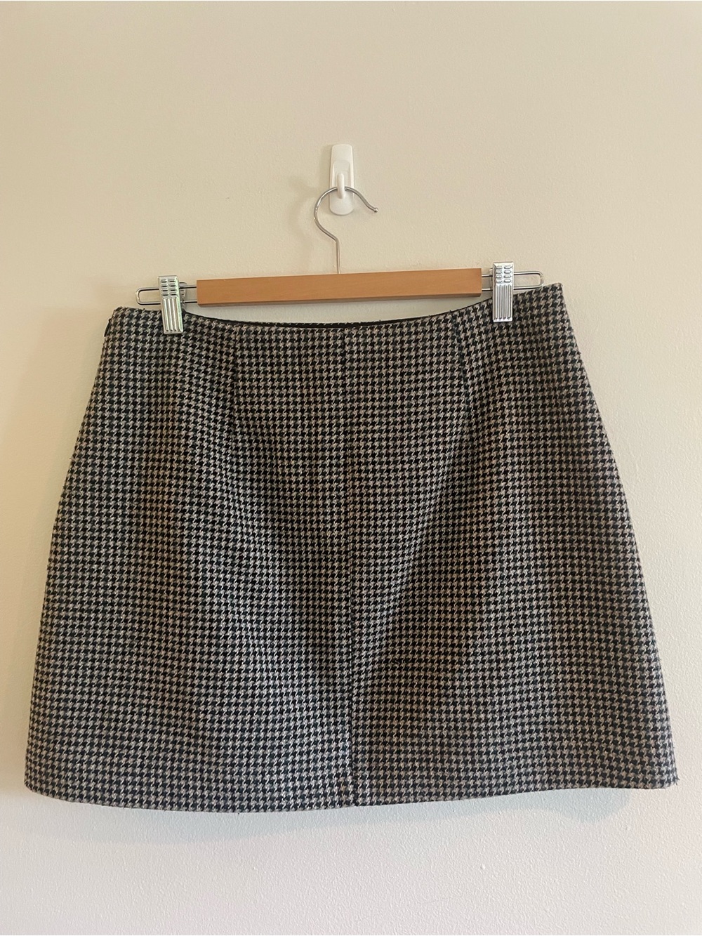 Houndstooth Mini Skirt - Black & Cream - Picture 4 of 4
